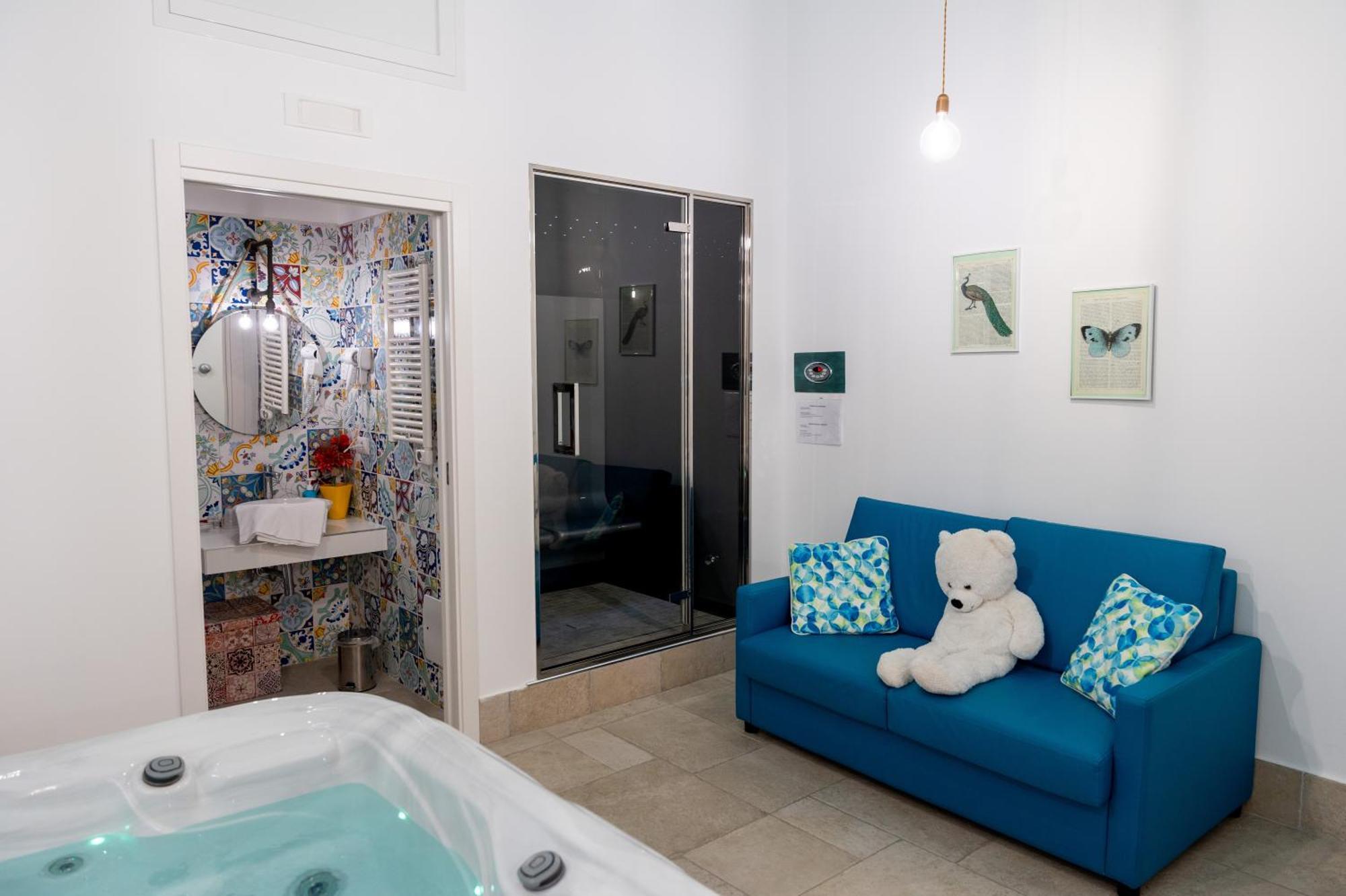 Palazzo Nicolaus Del Borgo Antico Bed & Breakfast Bari Exterior foto