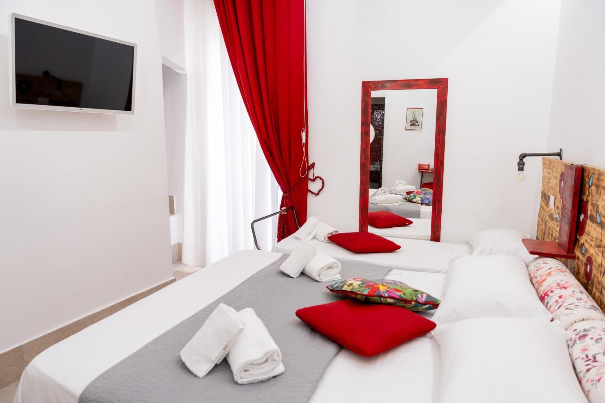 Palazzo Nicolaus Del Borgo Antico Bed & Breakfast Bari Exterior foto